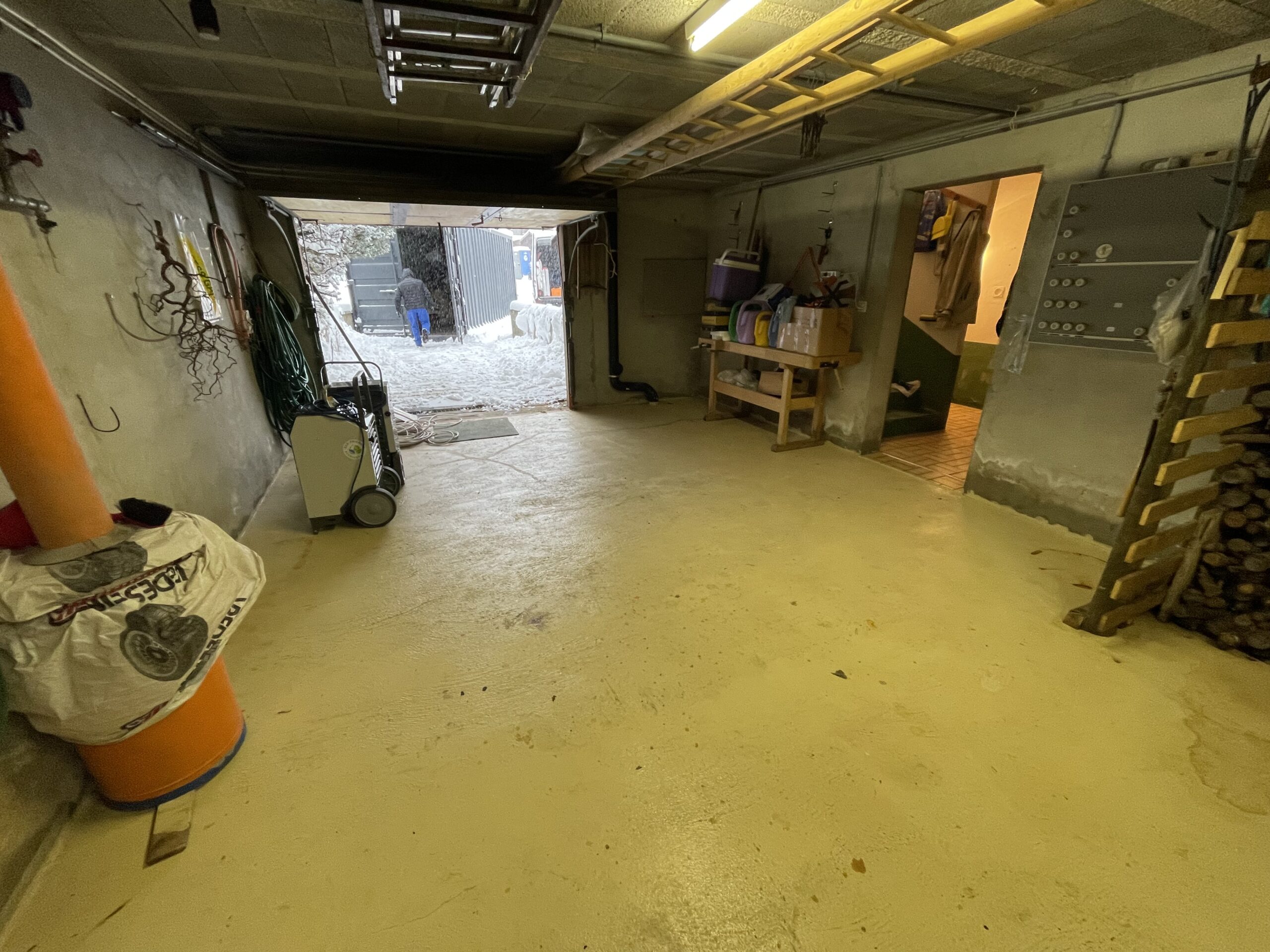 Garage nettoyé.